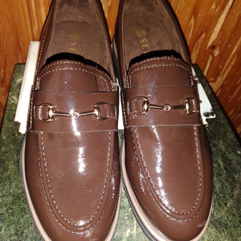 Shoes - Picture 8 of 8
